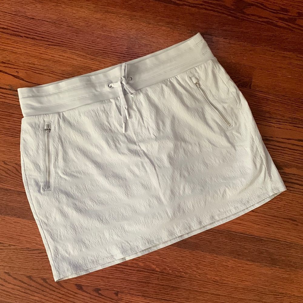 ATHLETA fitness skort size 14